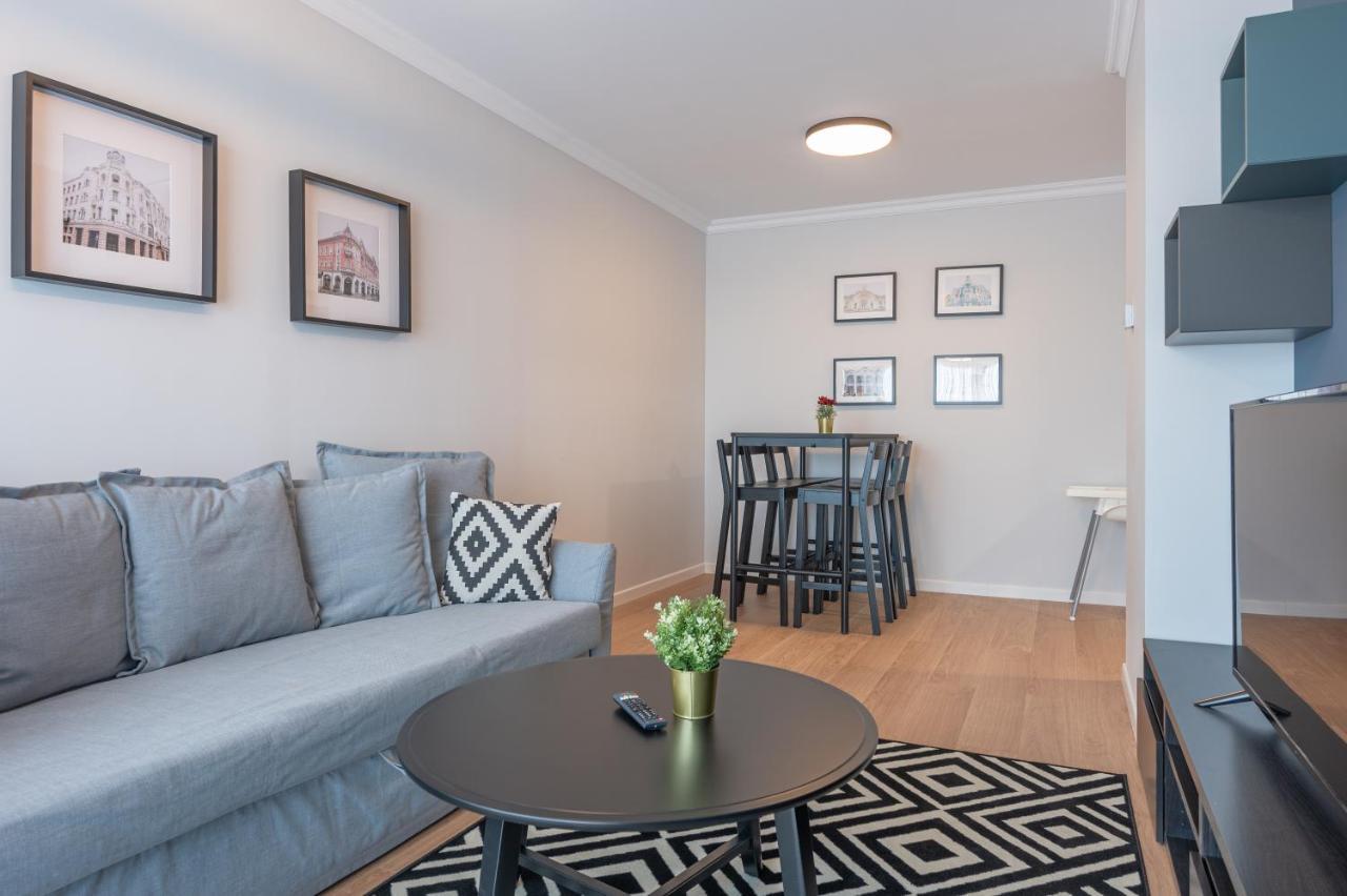 Lilla Flats Apartman Nagyvárad Kültér fotó